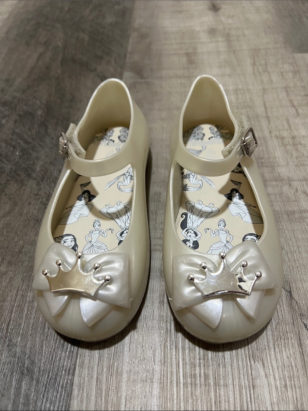 Mini Melissa Mini Dora + Disney Princess size 10